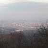Der Lärm der Großstadt in weiter Ferne