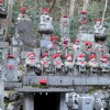 Ojizou wachen am Wegesrand